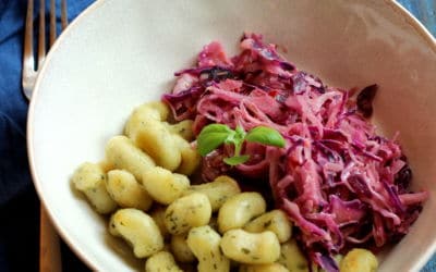 Bärlauch-Gnocchi mit Krautgemüse oder wie zum Teufel verbraucht man einen ganzen Kohl