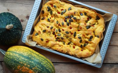 Herbstliche Kürbis-Focaccia oder zu Gast bei Backen macht Glücklich
