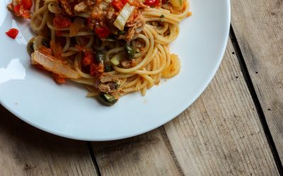 Spaghetti mit Staudensellerie-Paprika-Soße oder mit Foodsharing ins neue Jahr